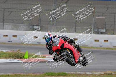 media/Oct-15-2022-Fastrack Riders (Sat) [[9a18b22502]]/Level2/Turn 9 1130am/